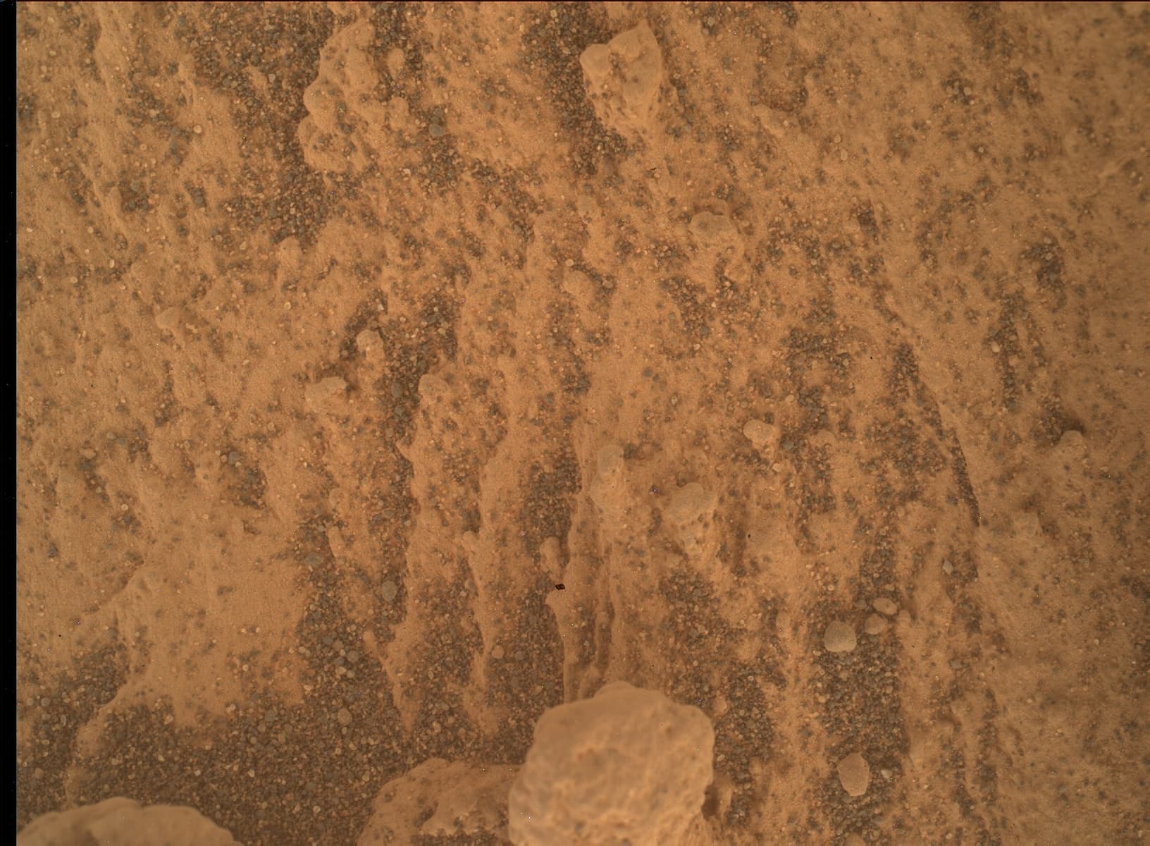 Mars image captured by MAHLI on Curiosity