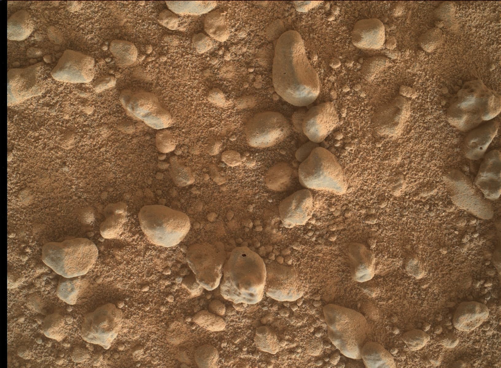 Mars image captured by MAHLI on Curiosity