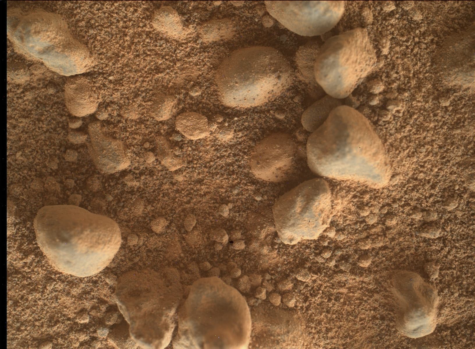 Mars image captured by MAHLI on Curiosity