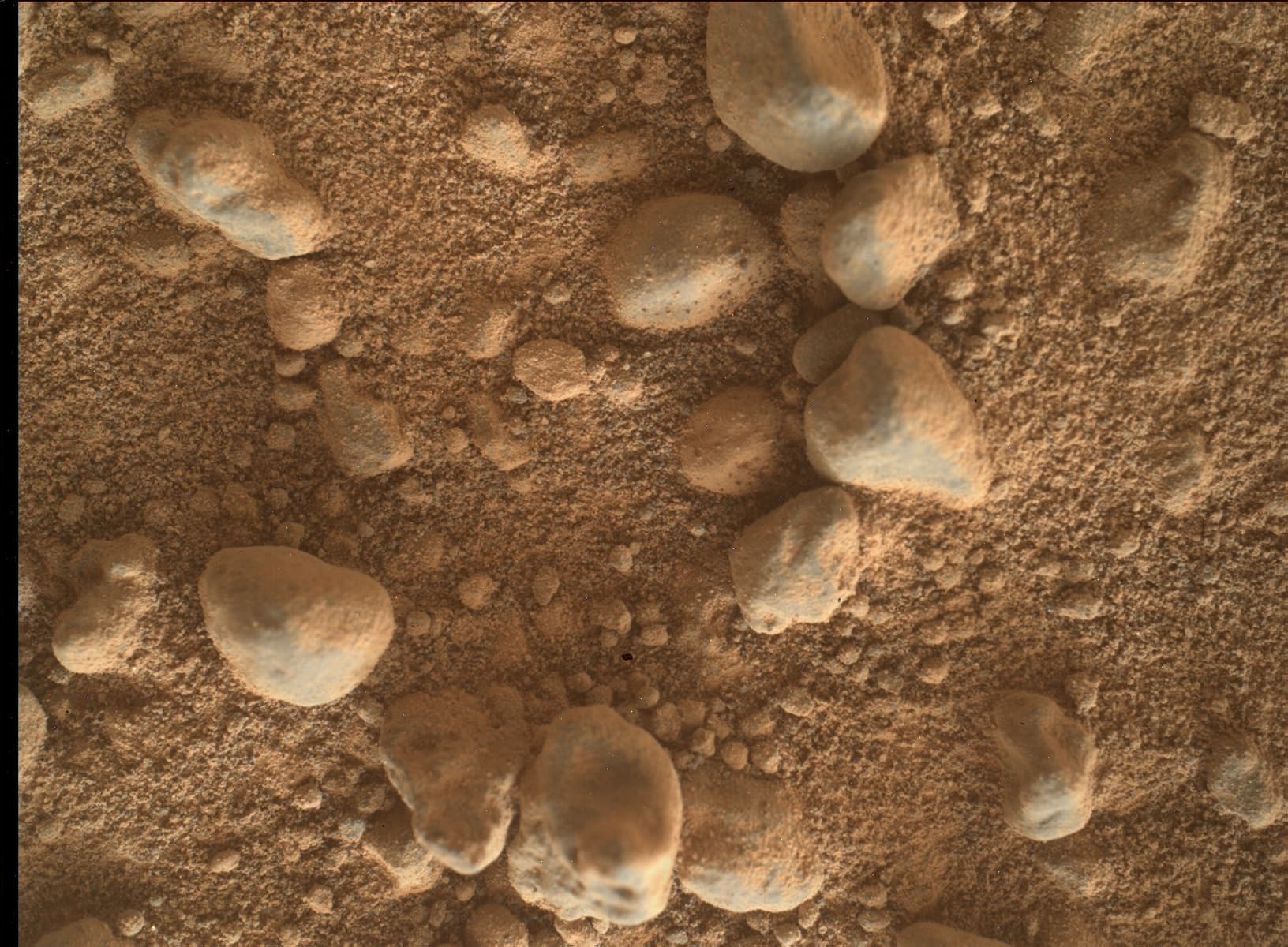 Mars image captured by MAHLI on Curiosity