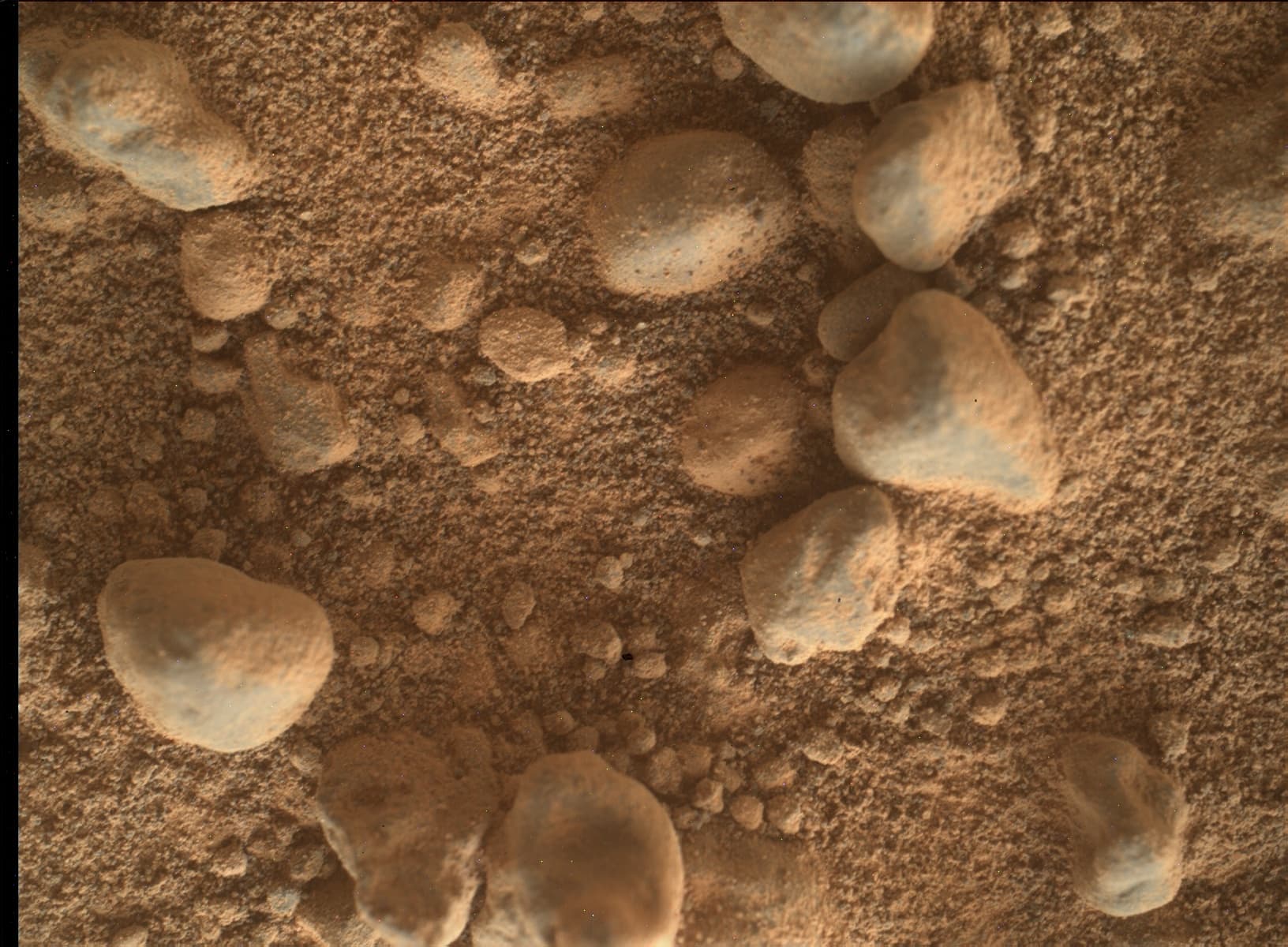 Mars image captured by MAHLI on Curiosity