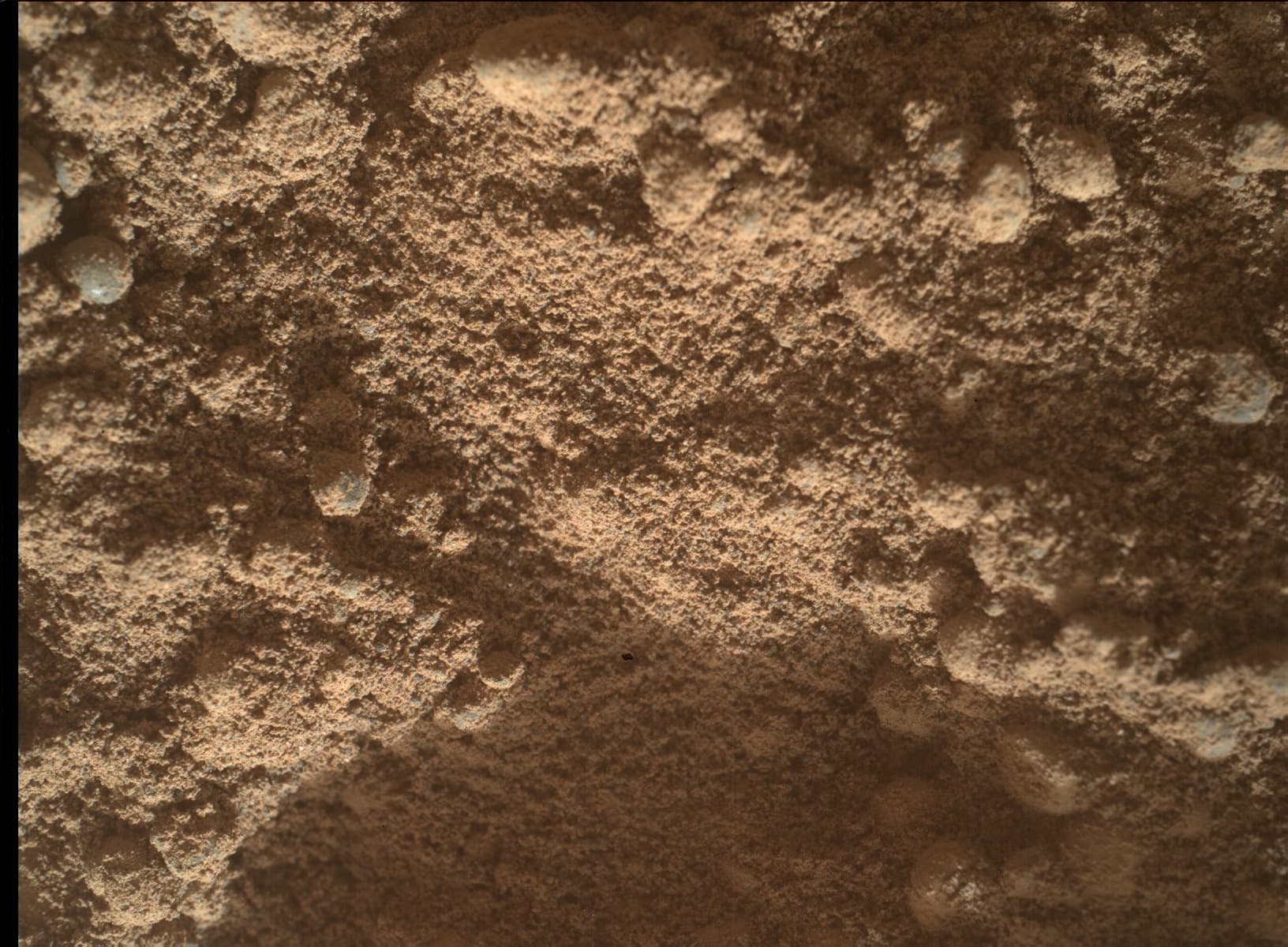 Mars image captured by MAHLI on Curiosity
