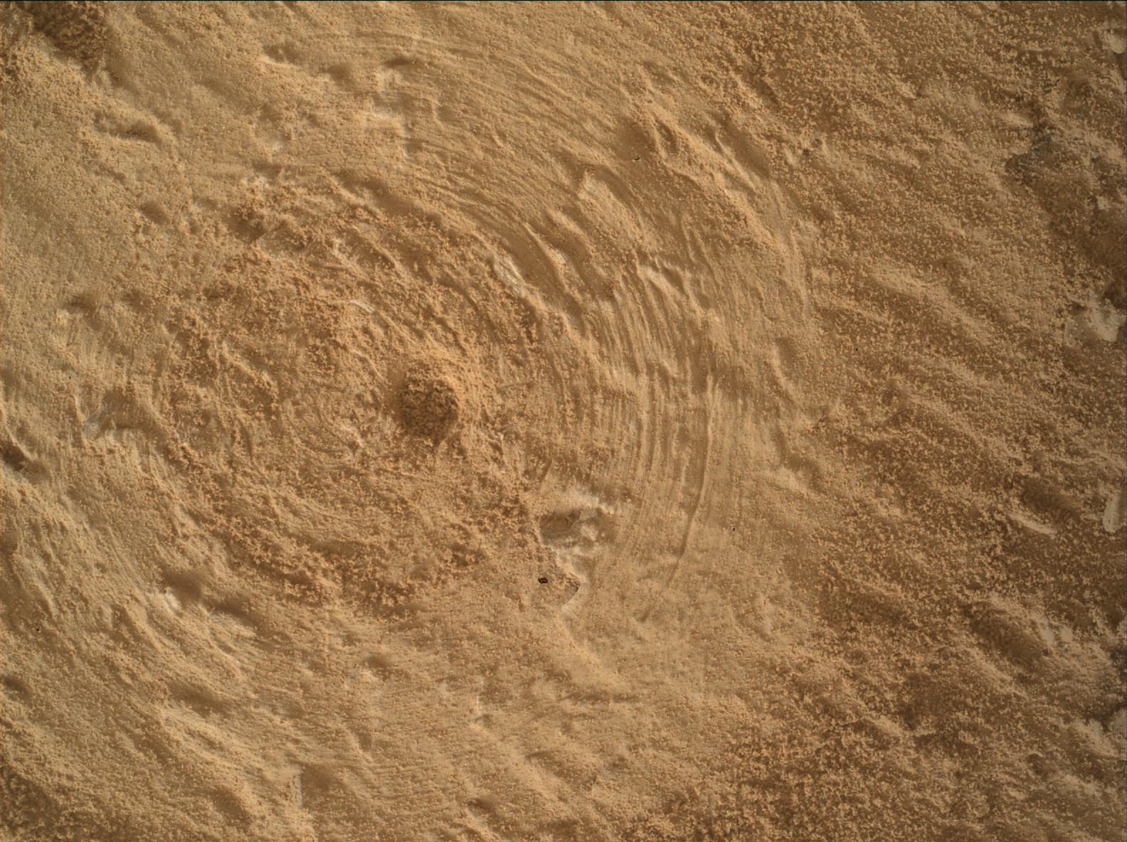 Mars image captured by MAHLI on Curiosity