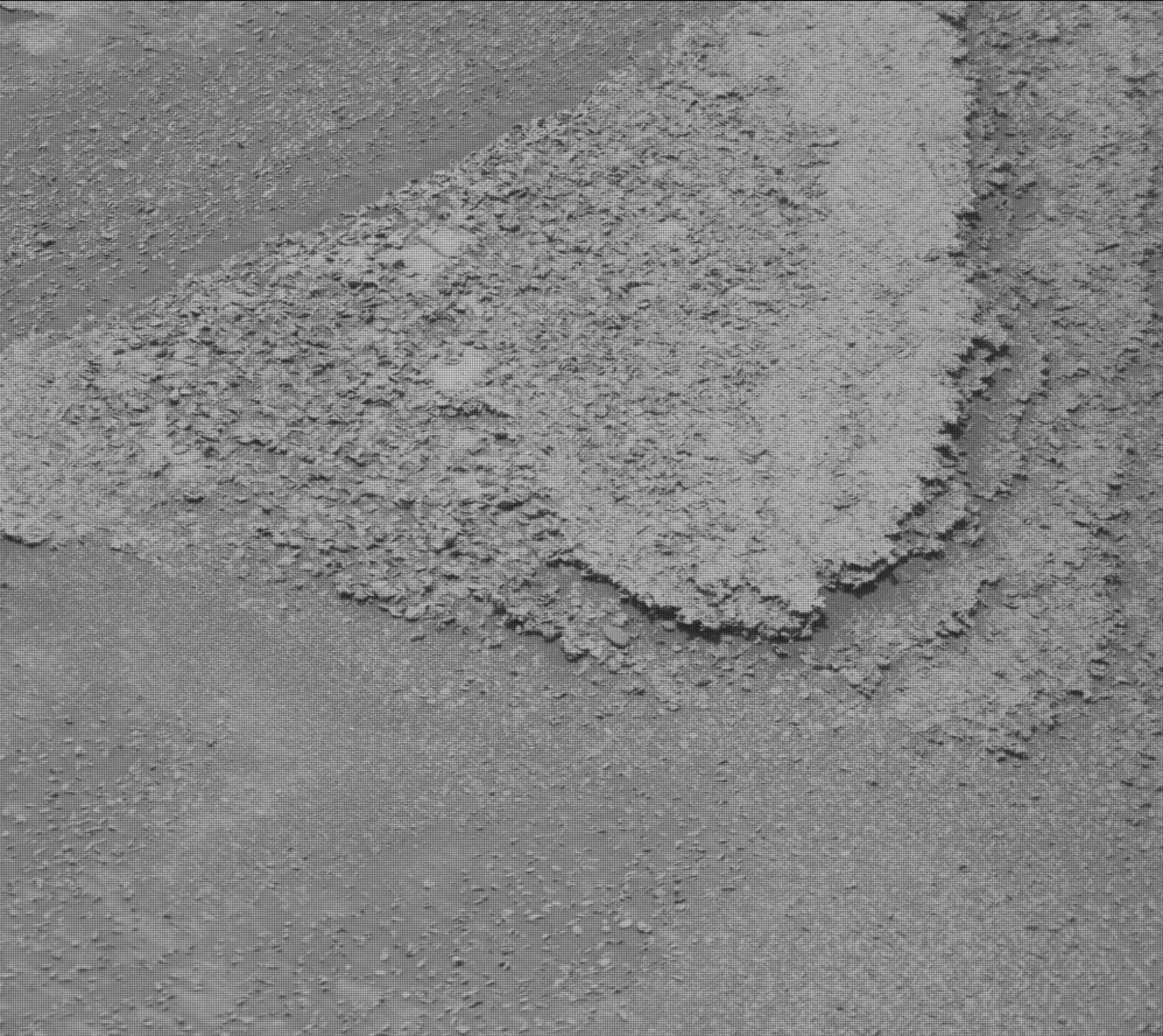 Mars image captured by MAST_RIGHT on Curiosity