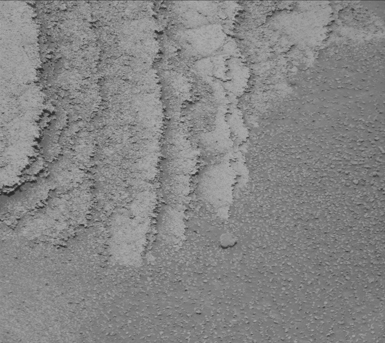 Mars image captured by MAST_RIGHT on Curiosity