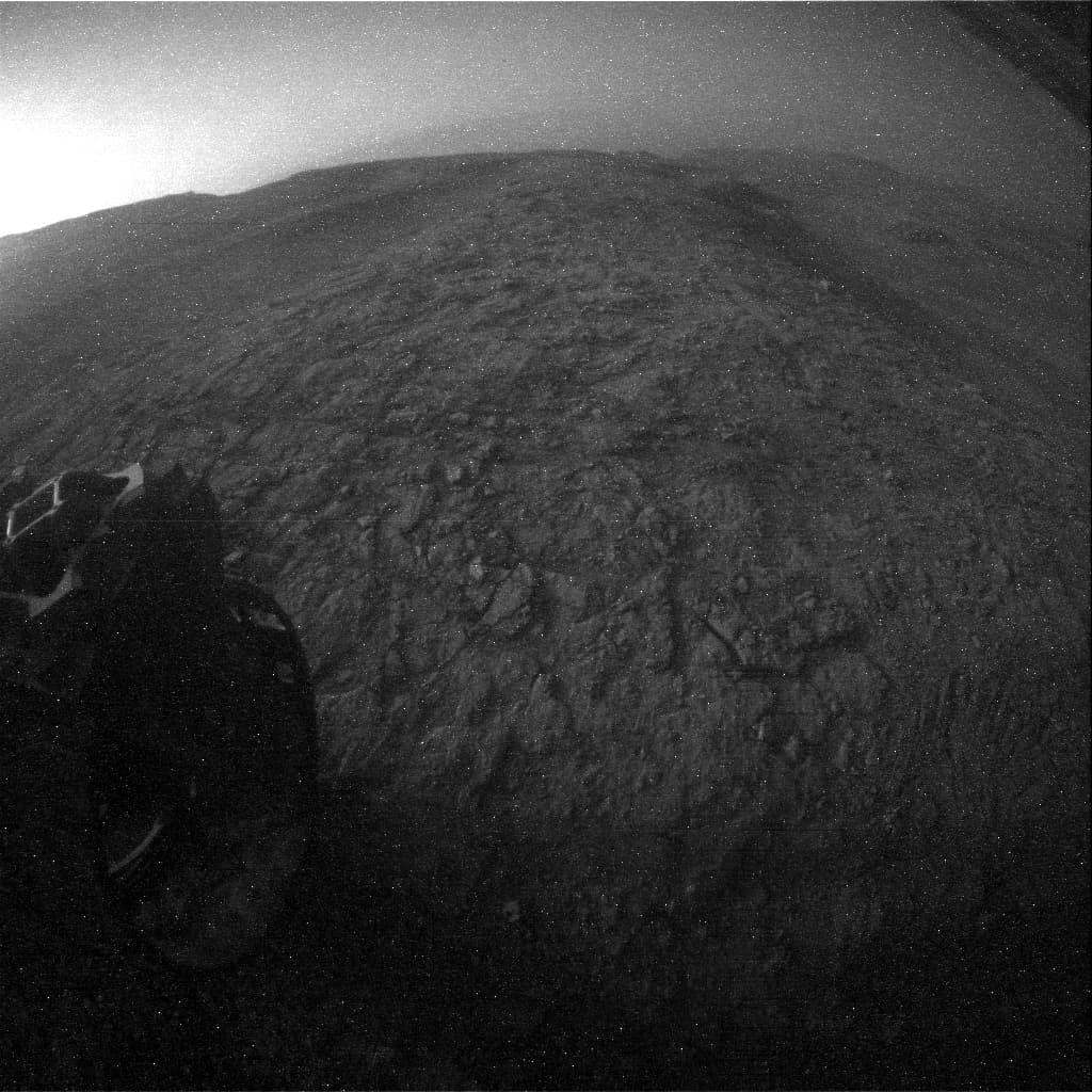 Foto de Marte da câmera RHAZ_LEFT_B