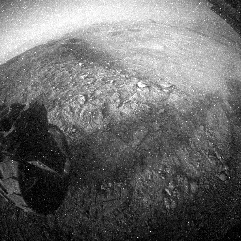 Foto de Marte da câmera RHAZ_LEFT_B