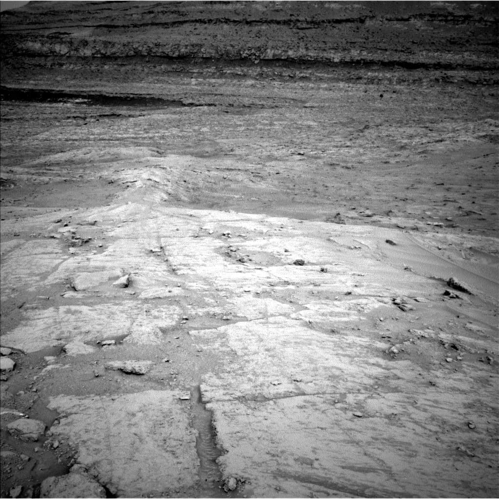 Foto de Marte da câmera NAV_LEFT_B