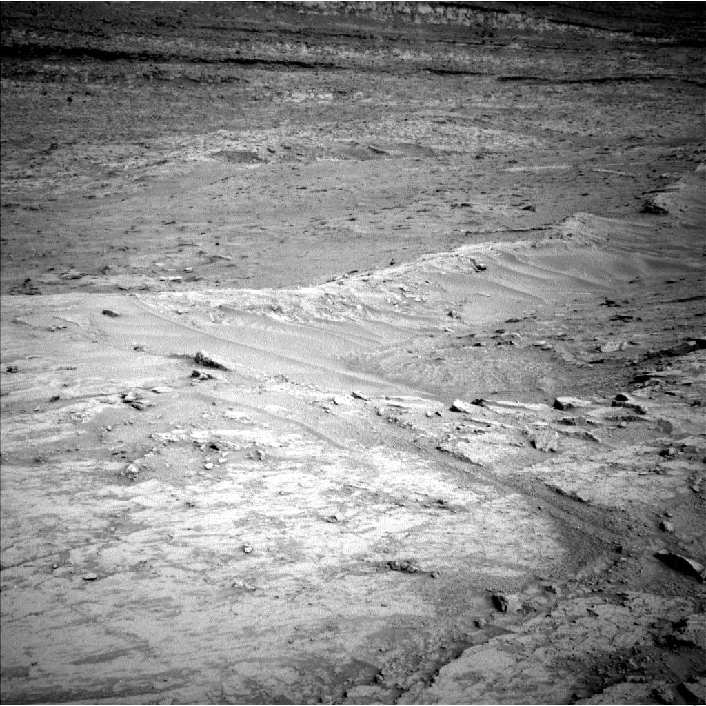 Foto de Marte da câmera NAV_LEFT_B