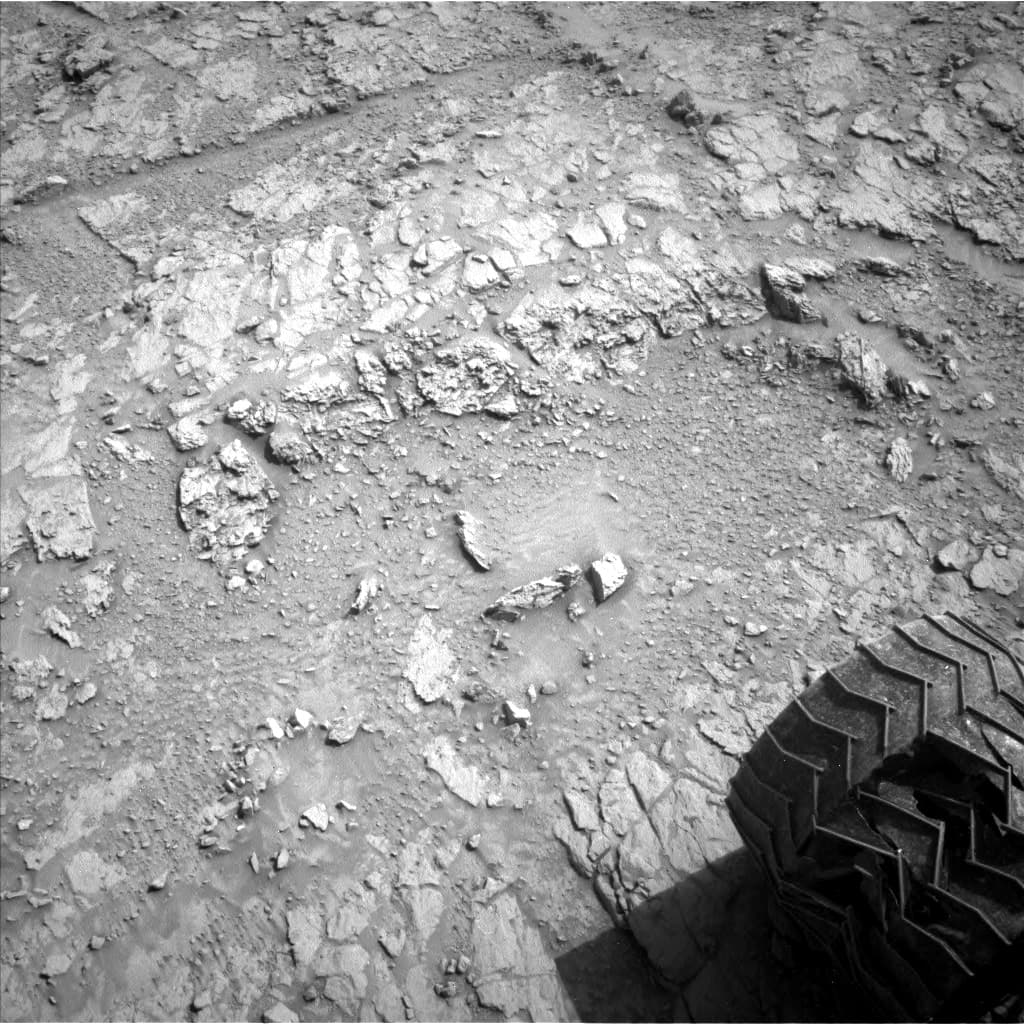Foto de Marte da câmera NAV_LEFT_B