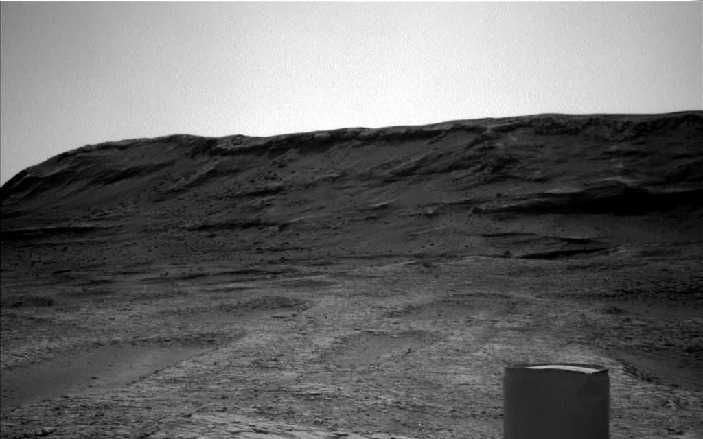 Foto de Marte da câmera NAV_LEFT_B