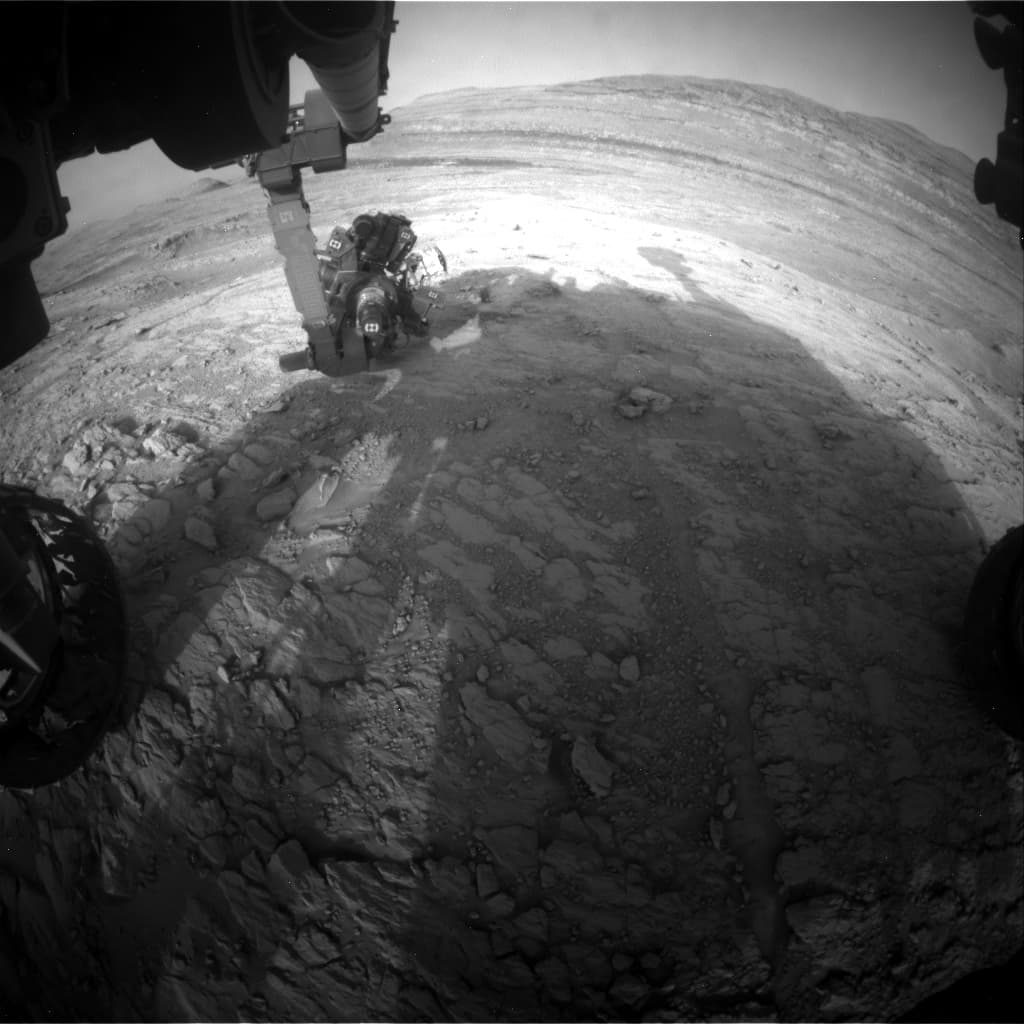 Foto de Marte da câmera FHAZ_LEFT_B