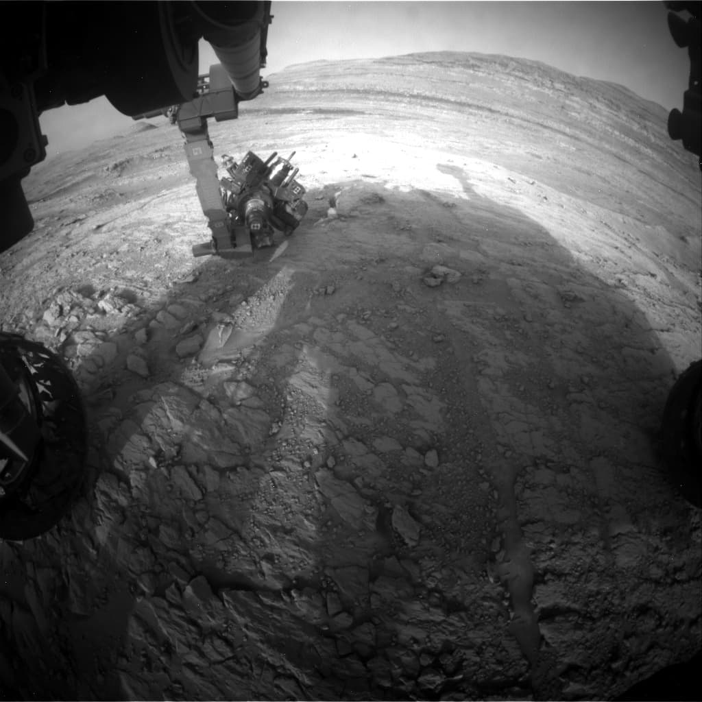 Foto de Marte da câmera FHAZ_LEFT_B