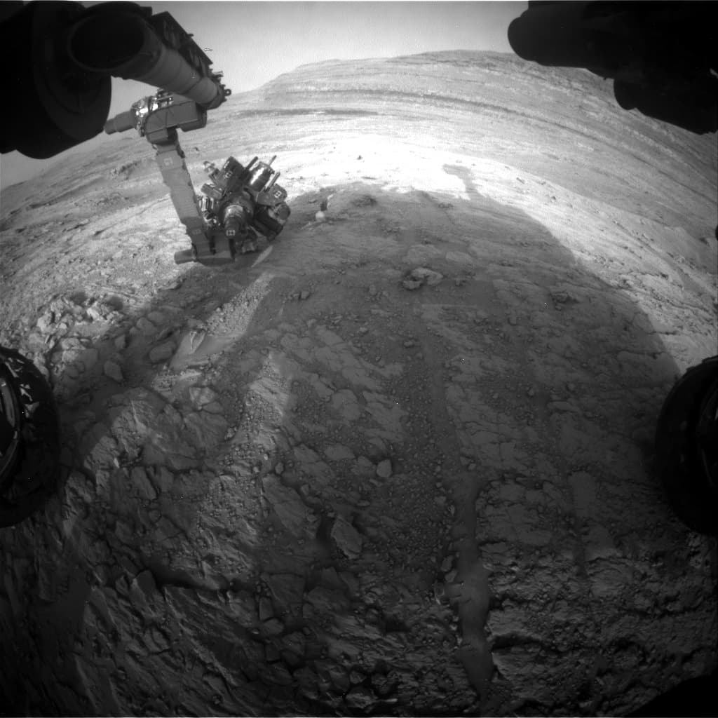 Foto de Marte da câmera FHAZ_RIGHT_B