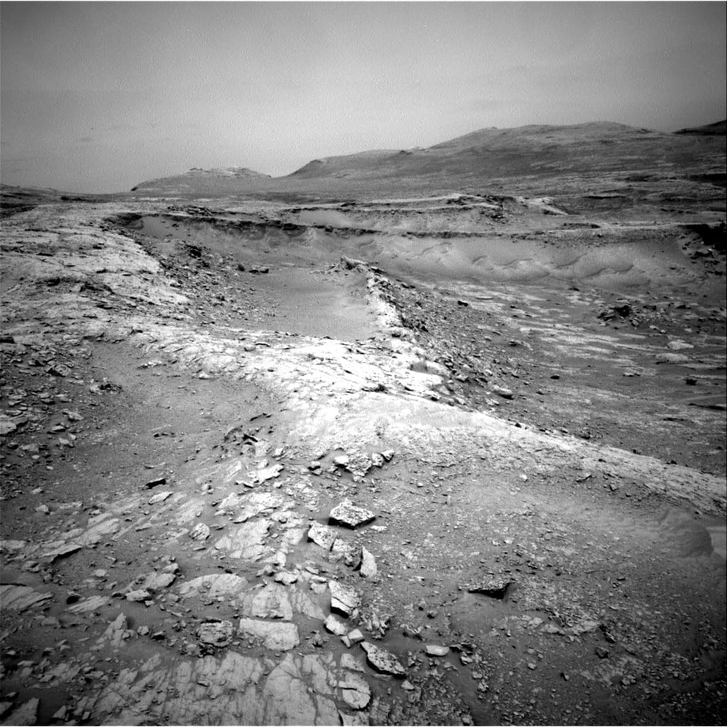 Foto de Marte da câmera NAV_RIGHT_B