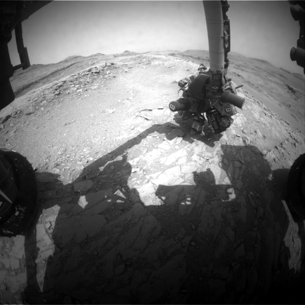 Foto de Marte da câmera FHAZ_LEFT_B