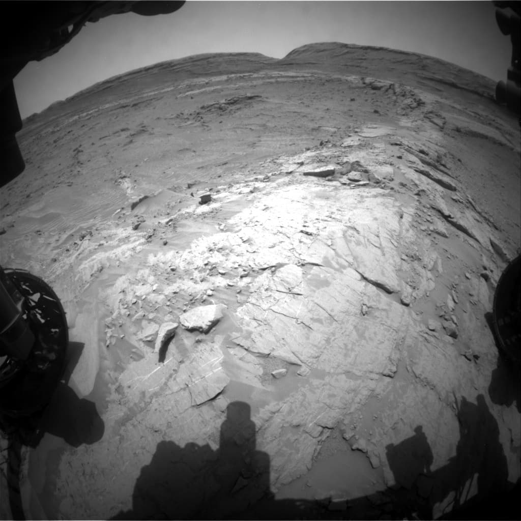 Foto de Marte da câmera FHAZ_LEFT_B