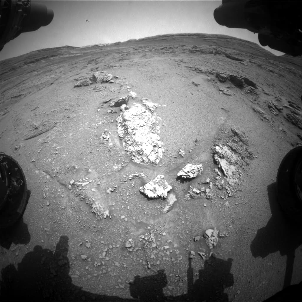 Foto de Marte da câmera FHAZ_RIGHT_B