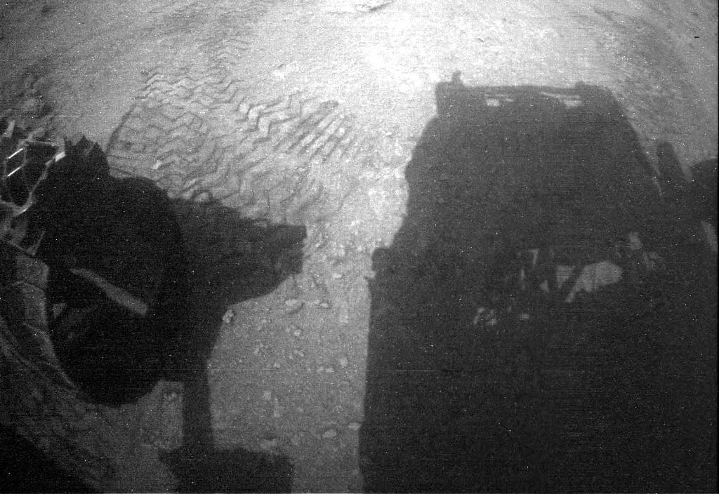 Foto de Marte da câmera RHAZ_RIGHT_B