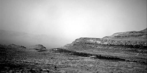 Foto de Marte da câmera NAV_RIGHT_B