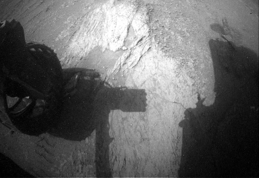 Foto de Marte da câmera RHAZ_RIGHT_B