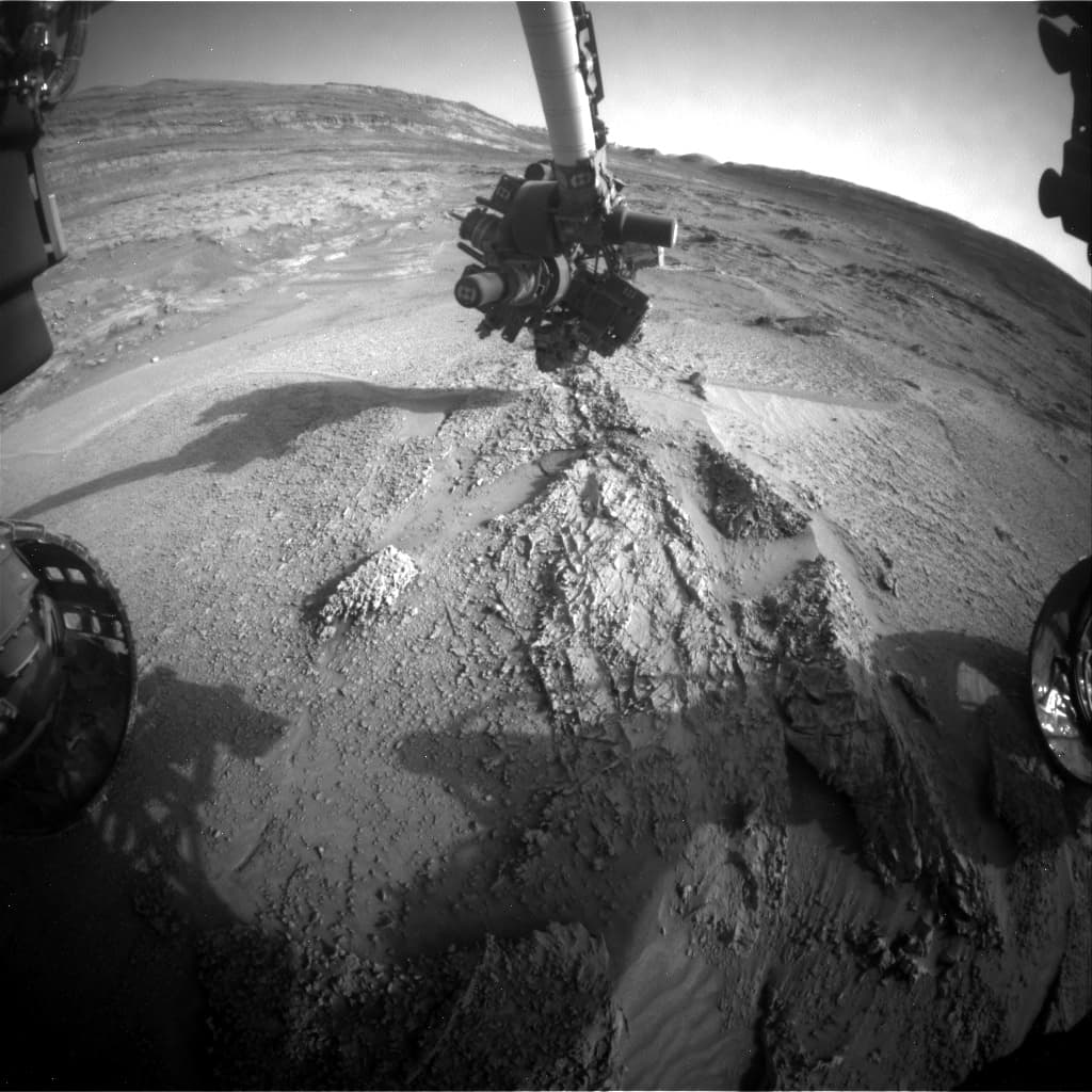 Foto de Marte da câmera FHAZ_LEFT_B