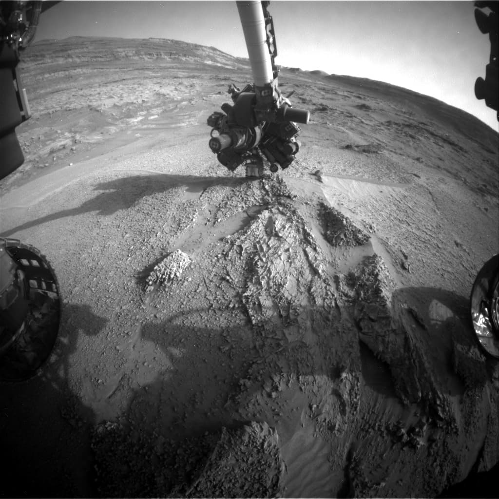 Foto de Marte da câmera FHAZ_LEFT_B