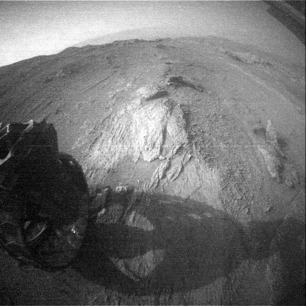 Foto de Marte da câmera RHAZ_LEFT_B