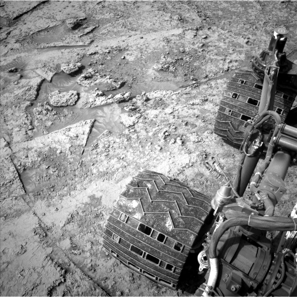 Foto de Marte da câmera NAV_LEFT_B