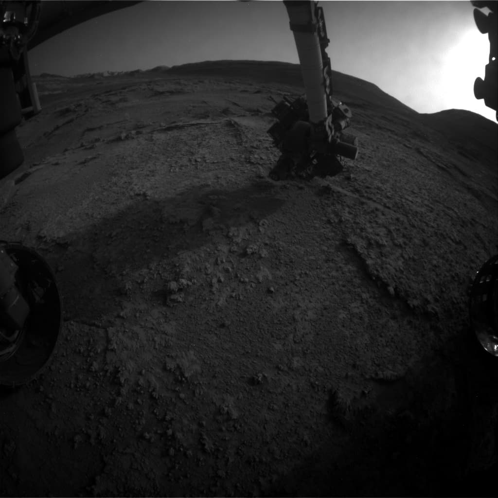 Foto de Marte da câmera FHAZ_LEFT_B