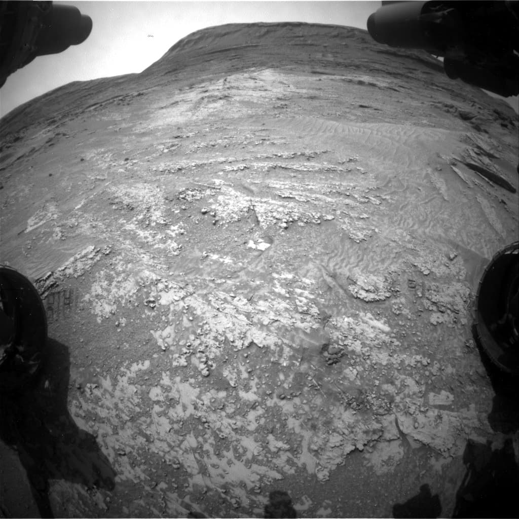 Foto de Marte da câmera FHAZ_RIGHT_B