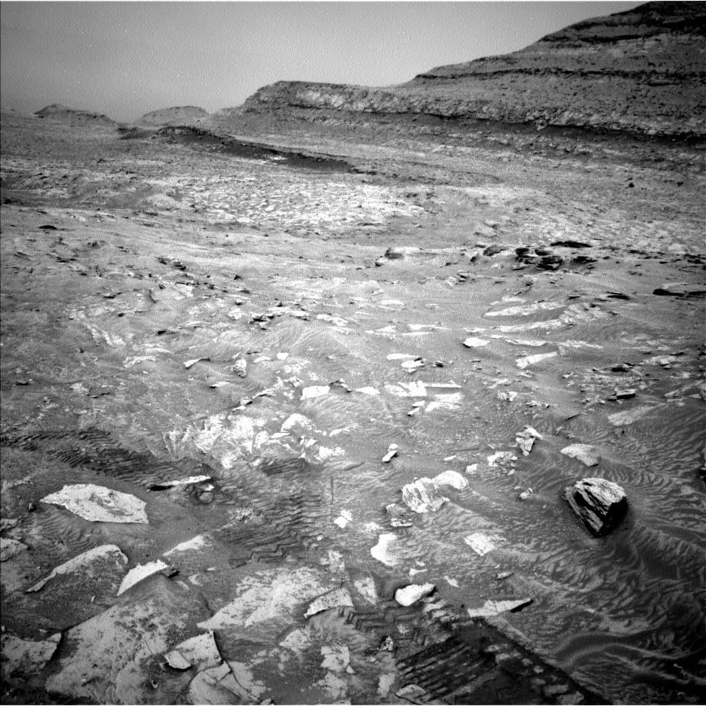 Foto de Marte da câmera NAV_LEFT_B