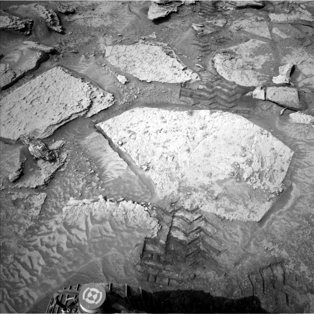 Foto de Marte da câmera NAV_LEFT_B