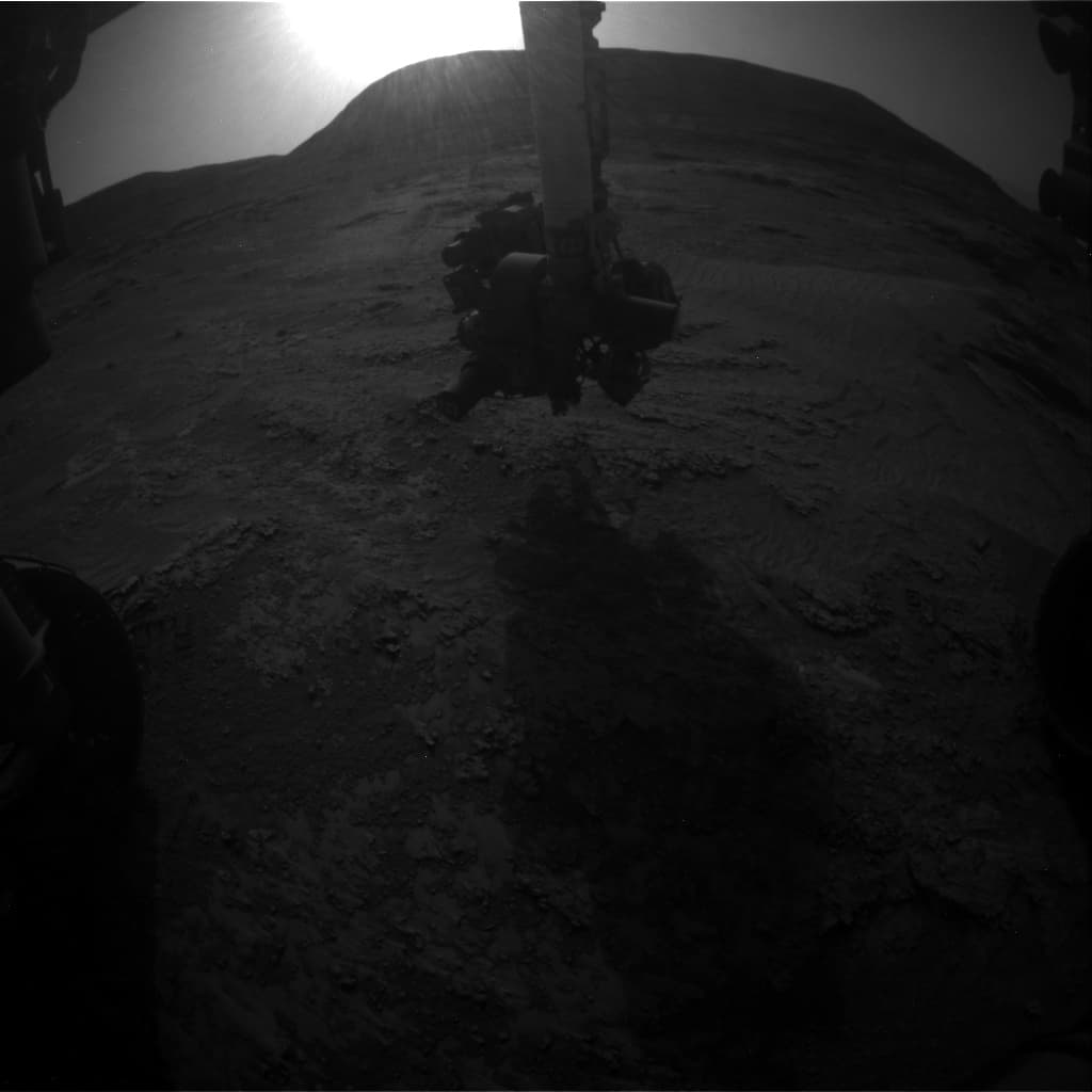 Foto de Marte da câmera FHAZ_LEFT_B