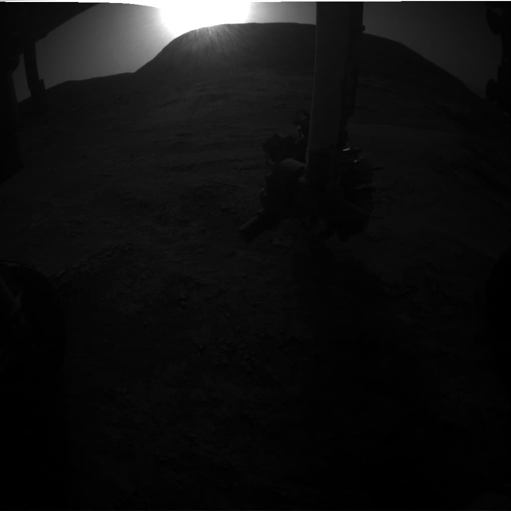 Foto de Marte da câmera FHAZ_LEFT_B