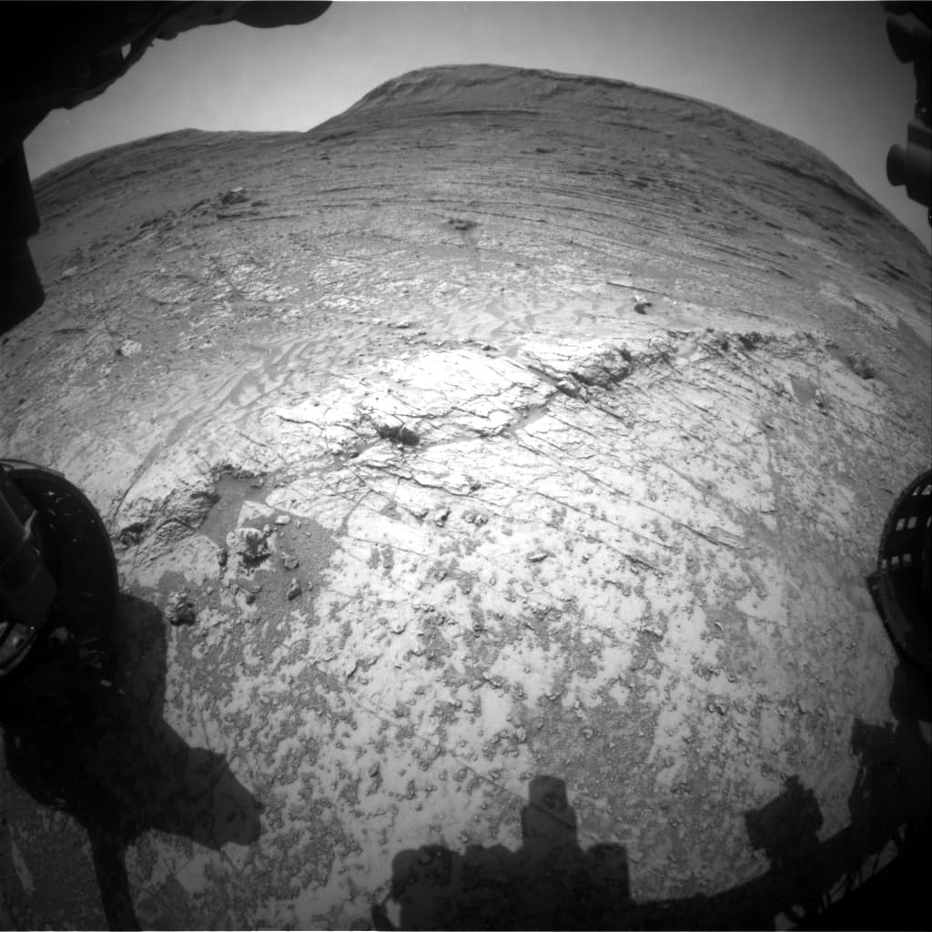 Foto de Marte da câmera FHAZ_LEFT_B