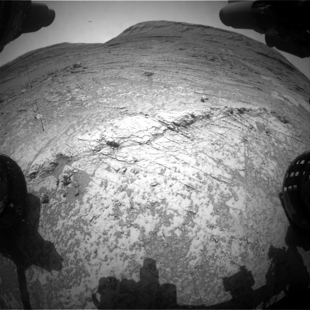 Foto de Marte da câmera FHAZ_RIGHT_B