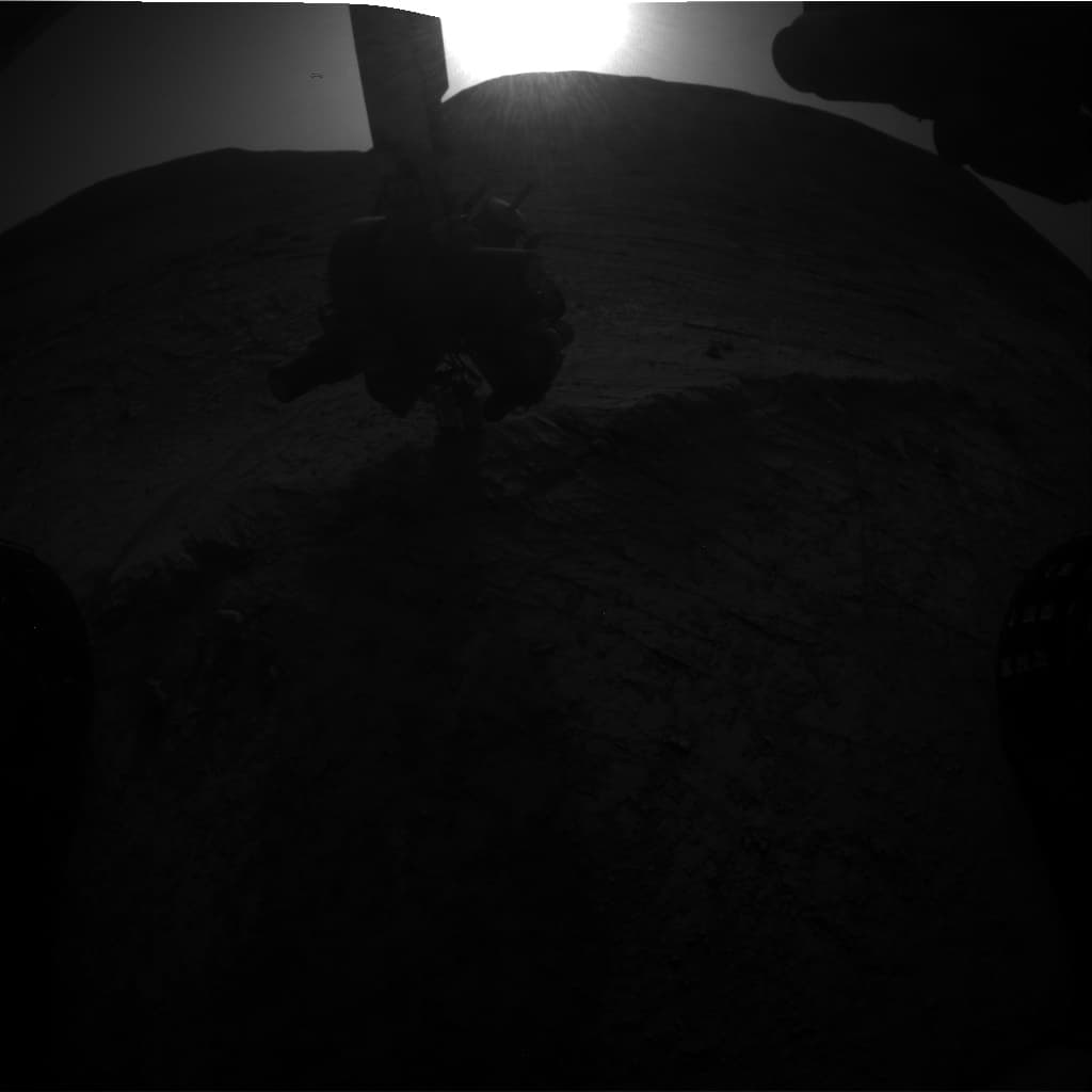 Foto de Marte da câmera FHAZ_RIGHT_B