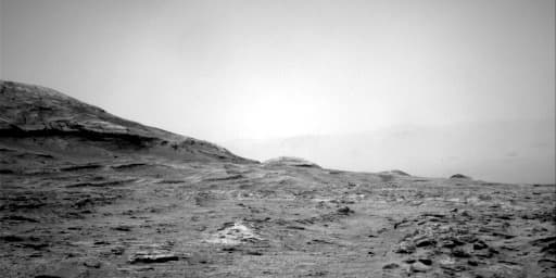 Foto de Marte da câmera NAV_RIGHT_B