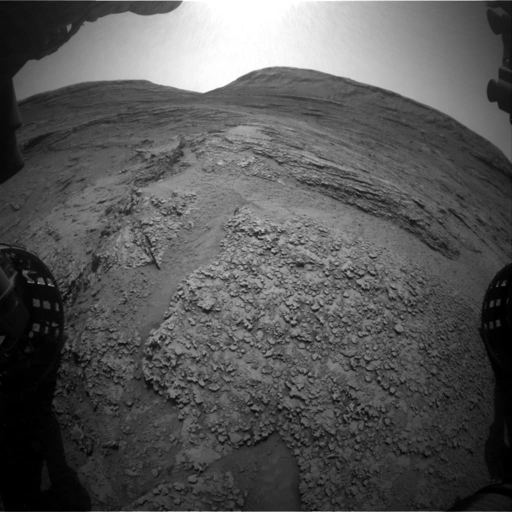 Foto de Marte da câmera FHAZ_LEFT_B
