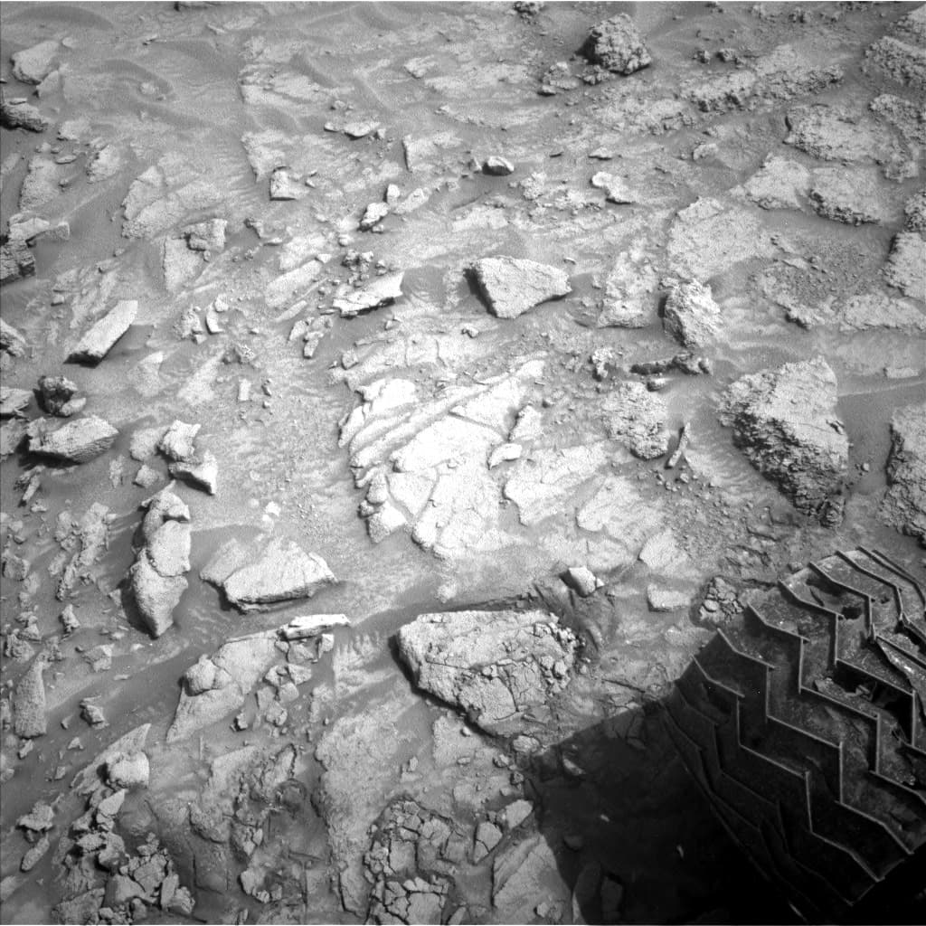 Foto de Marte da câmera NAV_LEFT_B