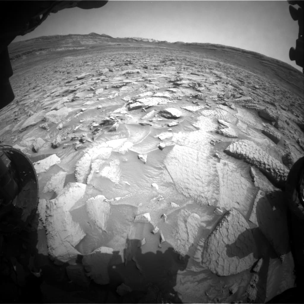 Foto de Marte da câmera FHAZ_LEFT_B