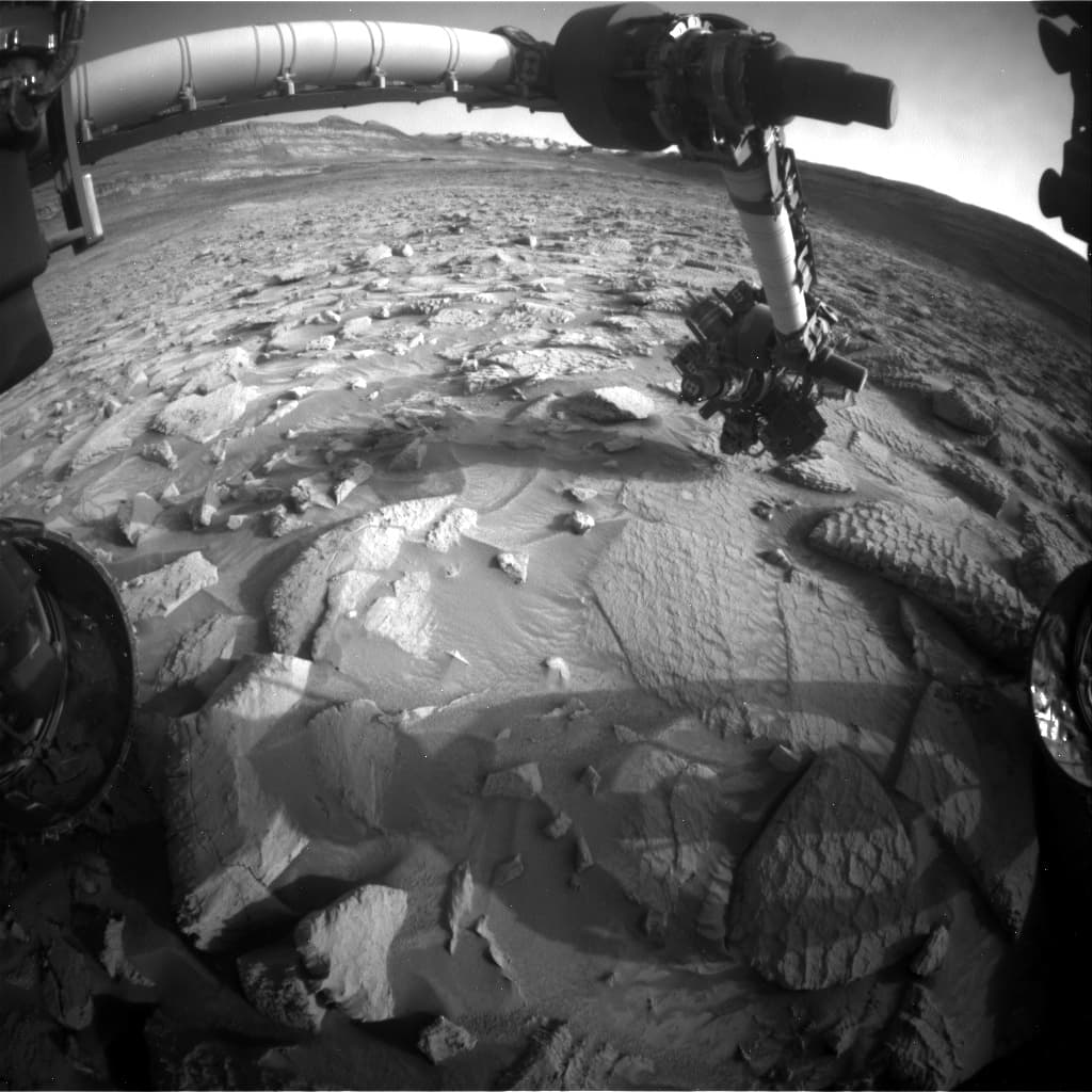 Foto de Marte da câmera FHAZ_LEFT_B