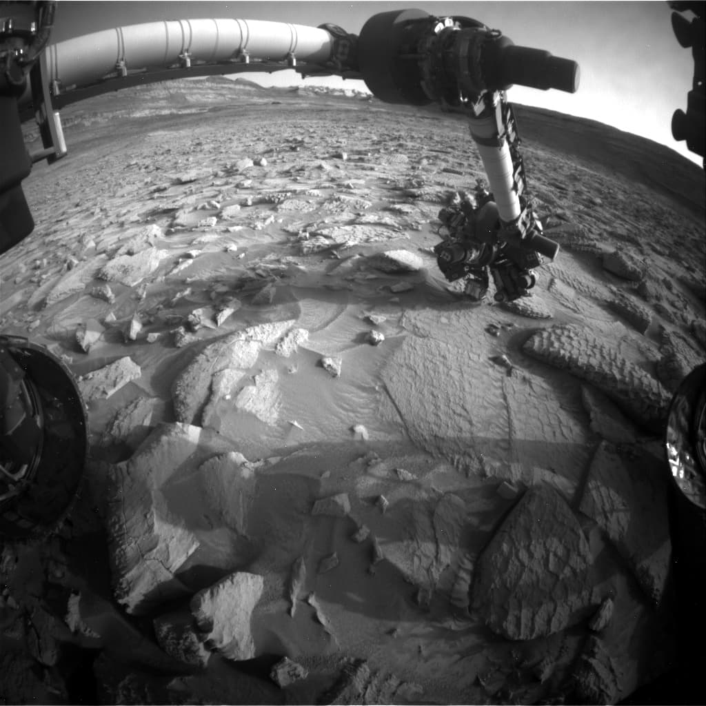 Foto de Marte da câmera FHAZ_LEFT_B