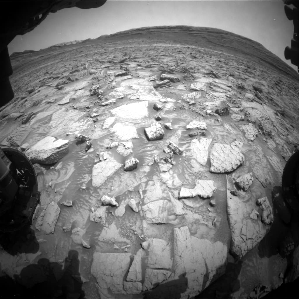 Foto de Marte da câmera FHAZ_LEFT_B