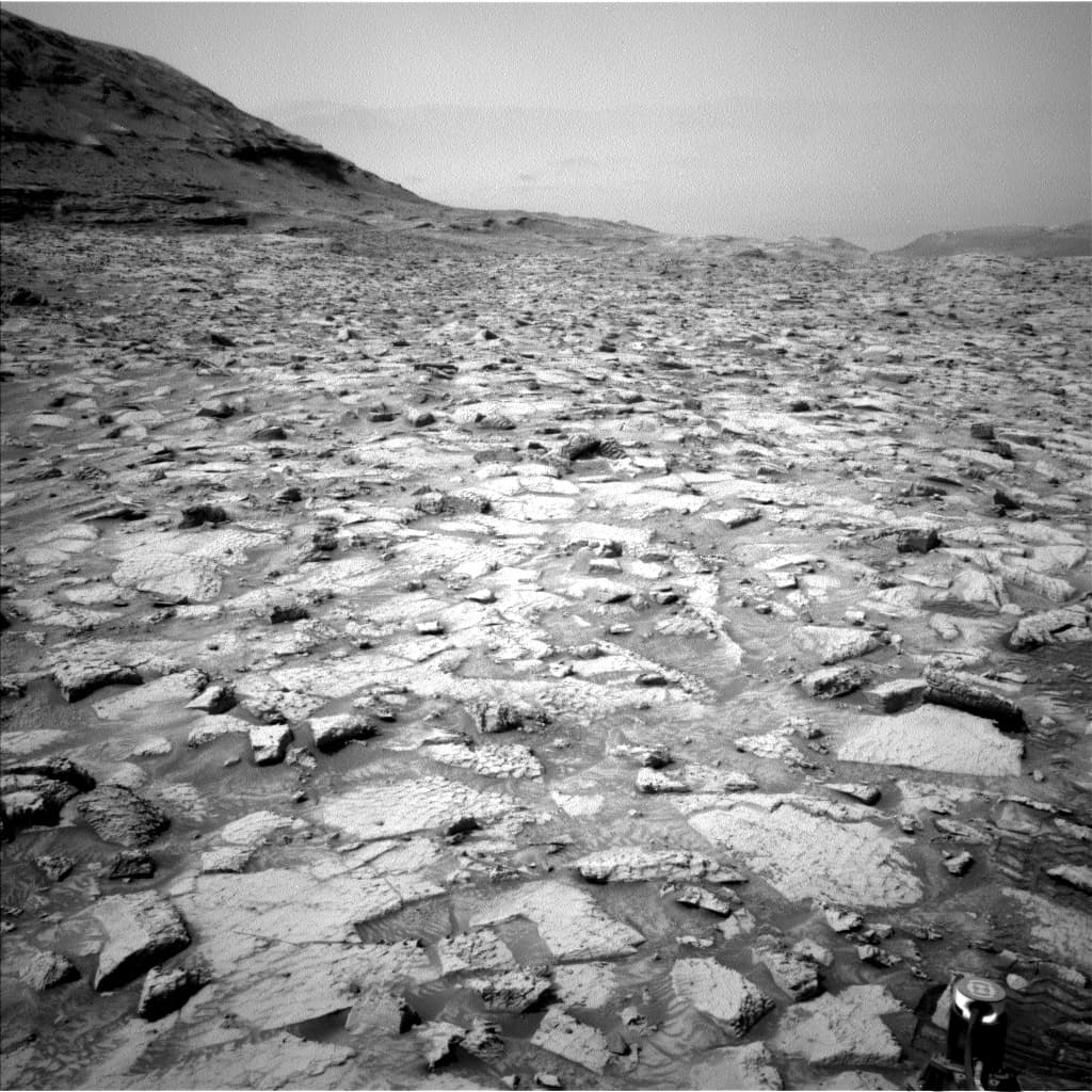 Foto de Marte da câmera NAV_LEFT_B