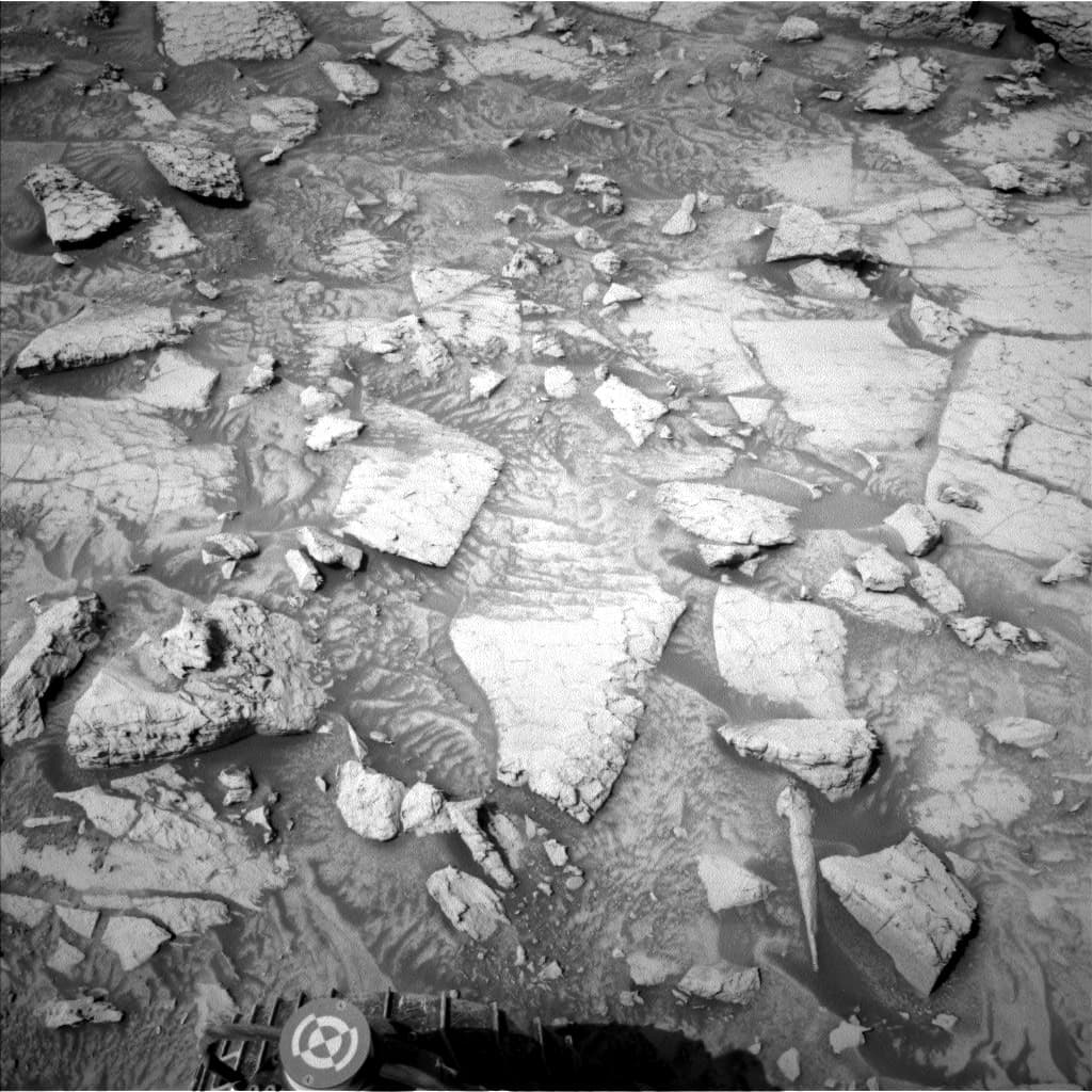 Foto de Marte da câmera NAV_LEFT_B