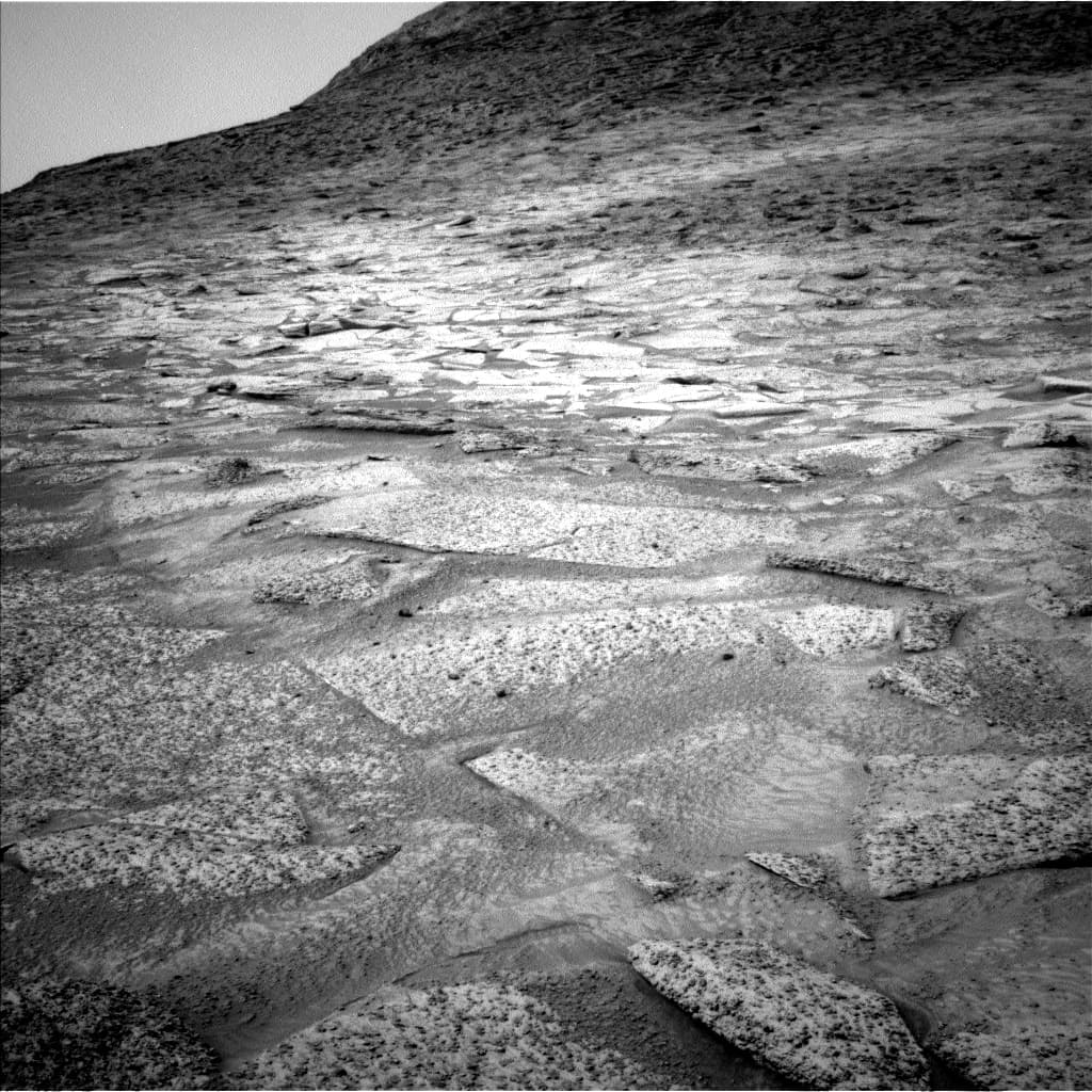 Foto de Marte da câmera NAV_LEFT_B