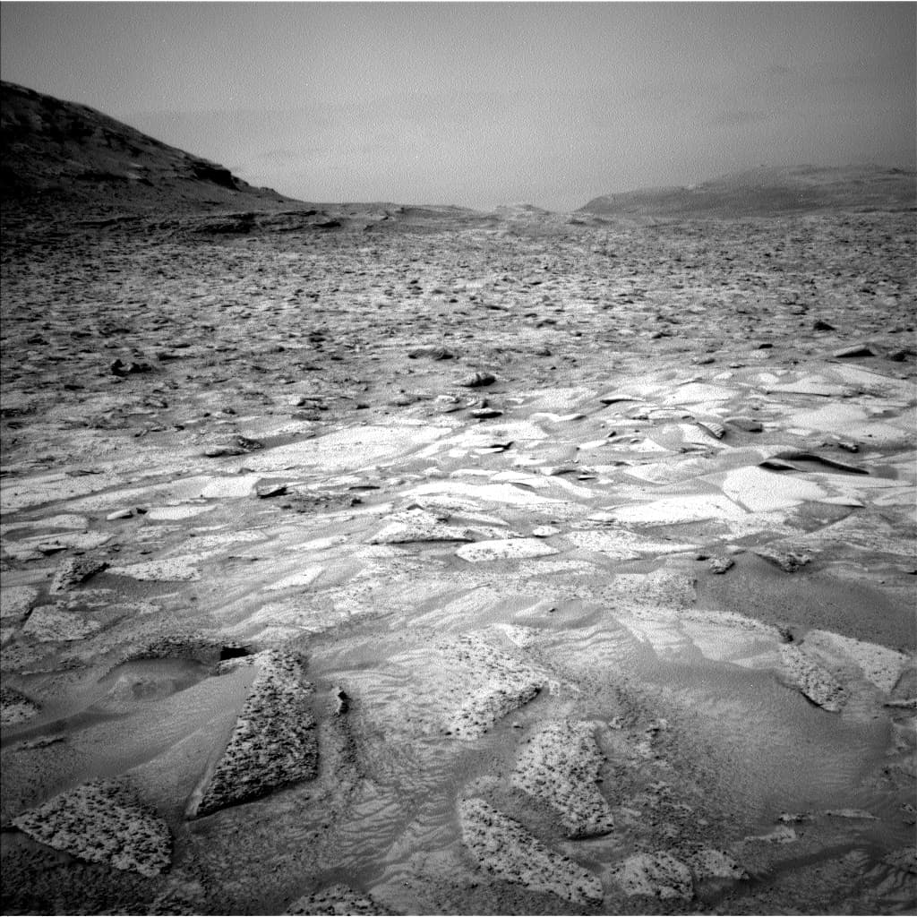 Foto de Marte da câmera NAV_LEFT_B