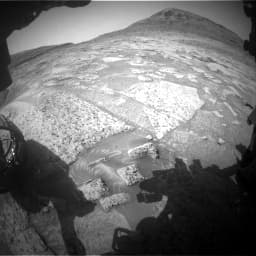 Foto de Marte da câmera FHAZ_LEFT_B